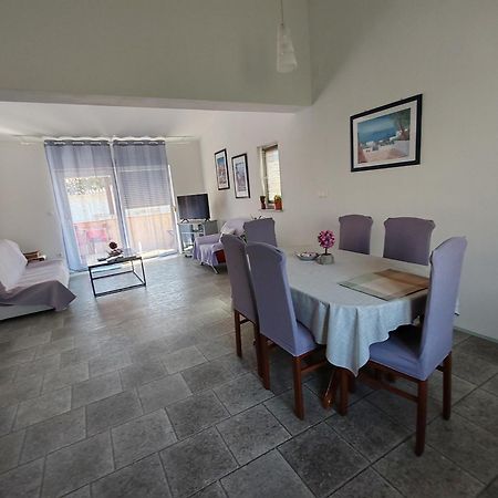 Apartman Olic Ražanac 외부 사진